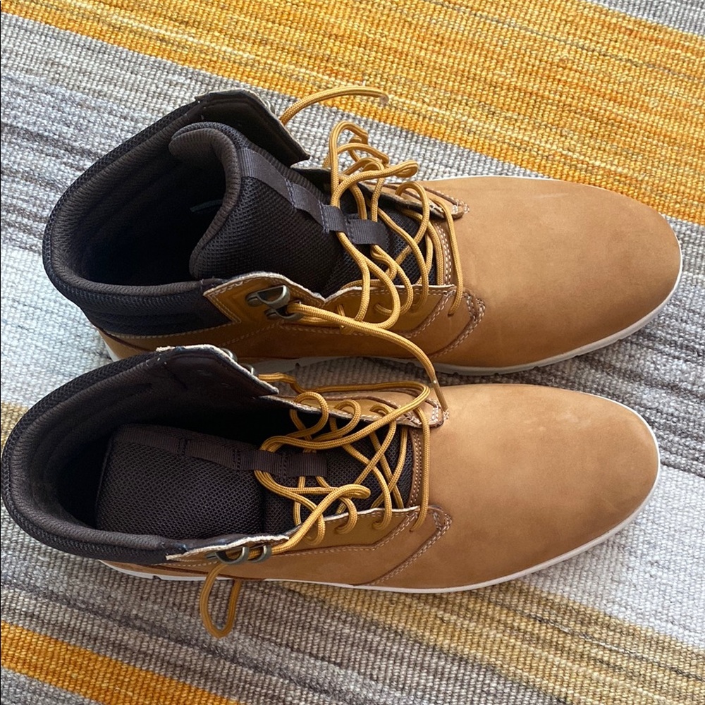 Timberland Tan and Brown Ankle Boots Rugged Design